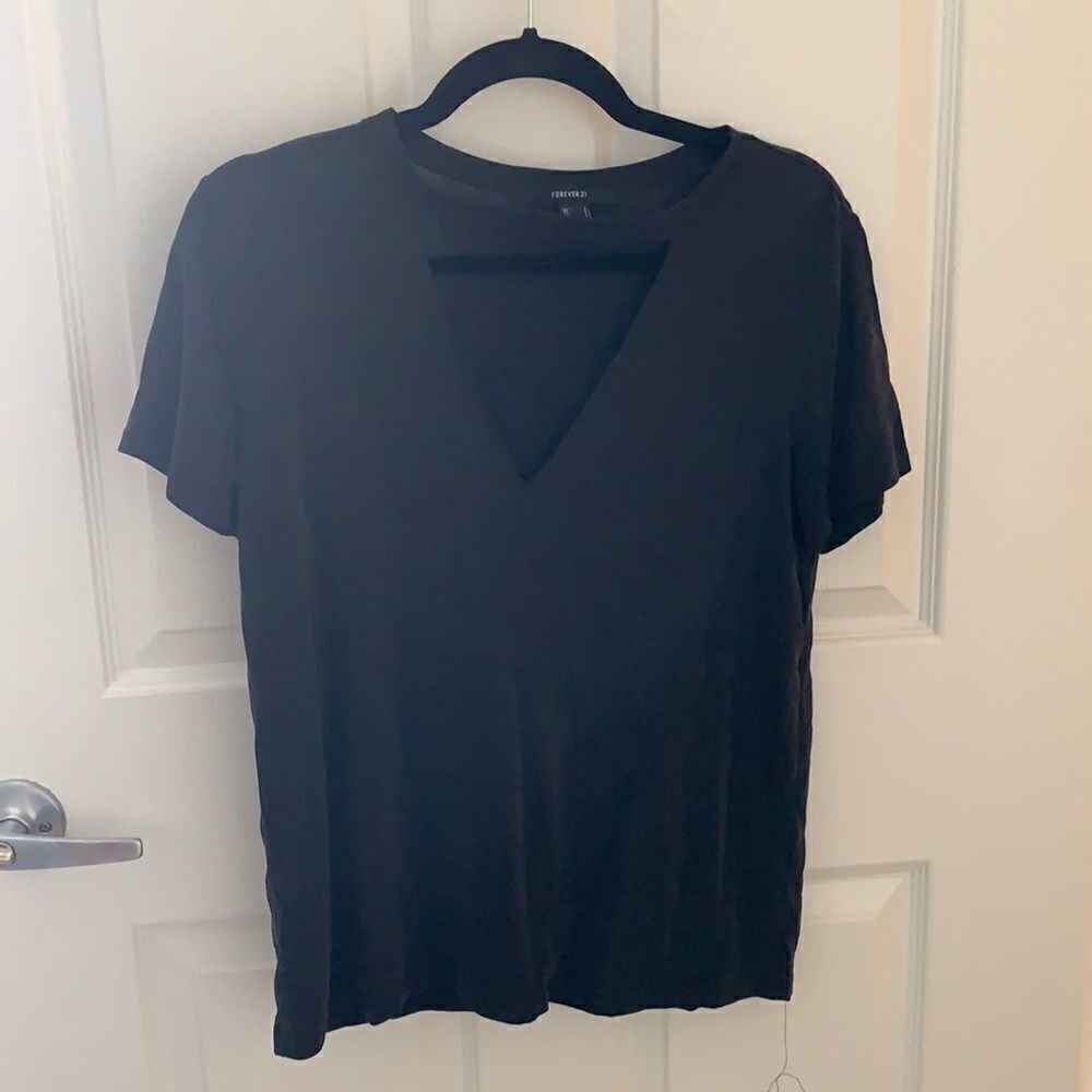 Black/Gray Cutout V Neck